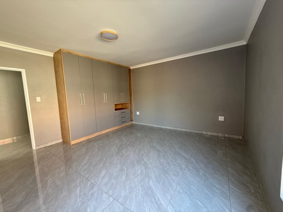 4 Bedroom Property for Sale in Buffelspoort Eco Estate North West